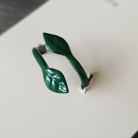 Urban Outfitters Jewelry - Plant Mom Ring